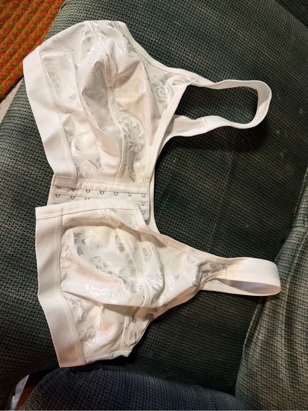 Playtex White Floral Jacquard Full Coverage Bra